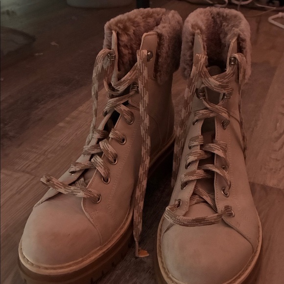 Time and Tru Durable Brown Boots - Picture 2 of 7